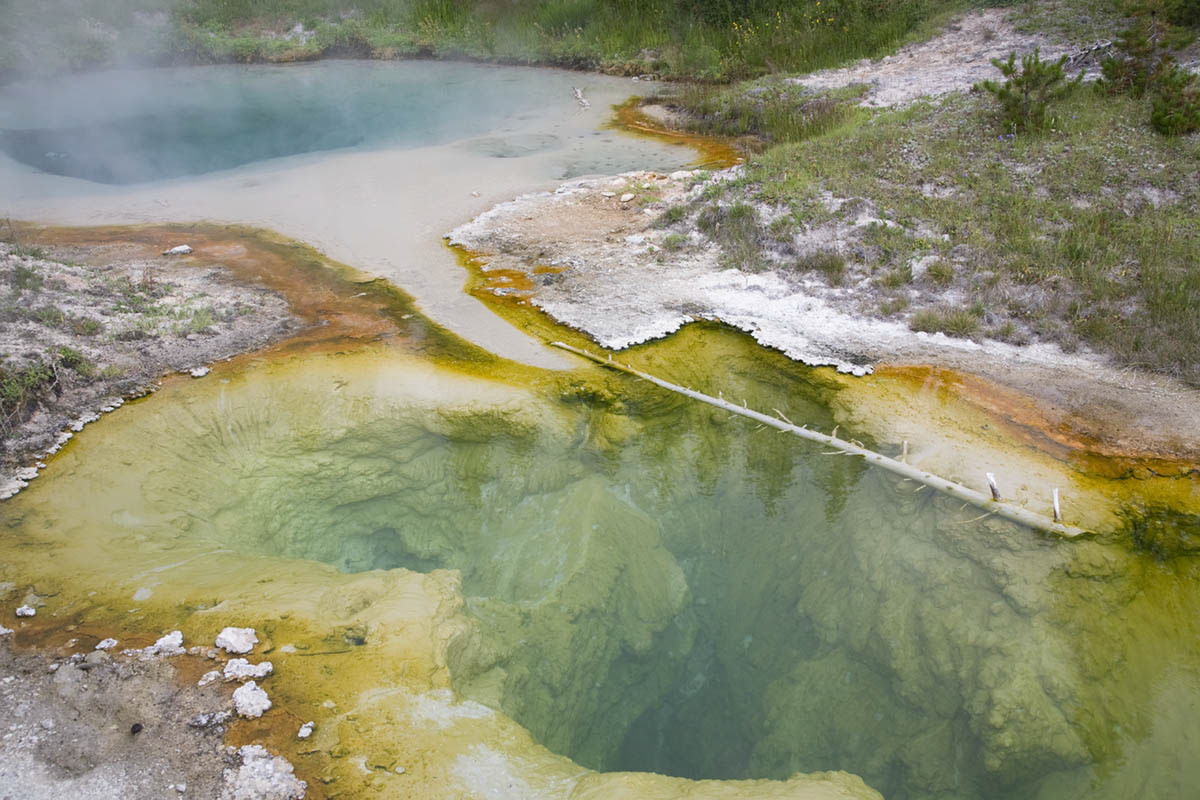 Yellowstone Hot Spring Rocks Hot Springs, Yellowstone NP, WY – Geology Pics