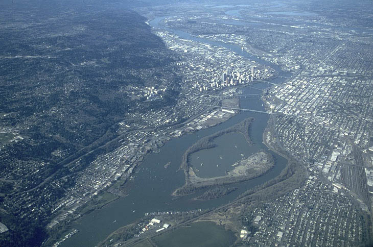 Willamette River, Portland Hills fault, and Portland, OR