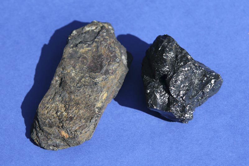 coal-bituminous-l-and-anthracite-r-geology-pics