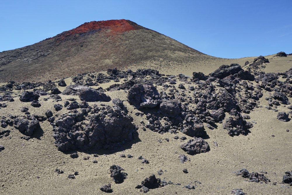 Cinder cone and tephra, Mauna Loa – Geology Pics