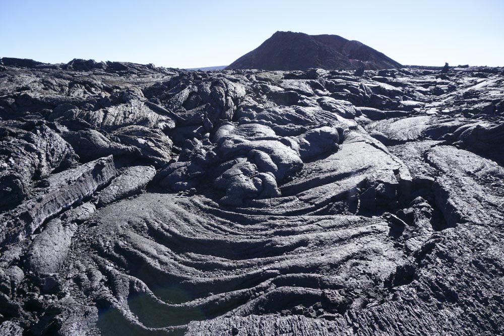 Pahoehoe basalt and cinder cone – Geology Pics