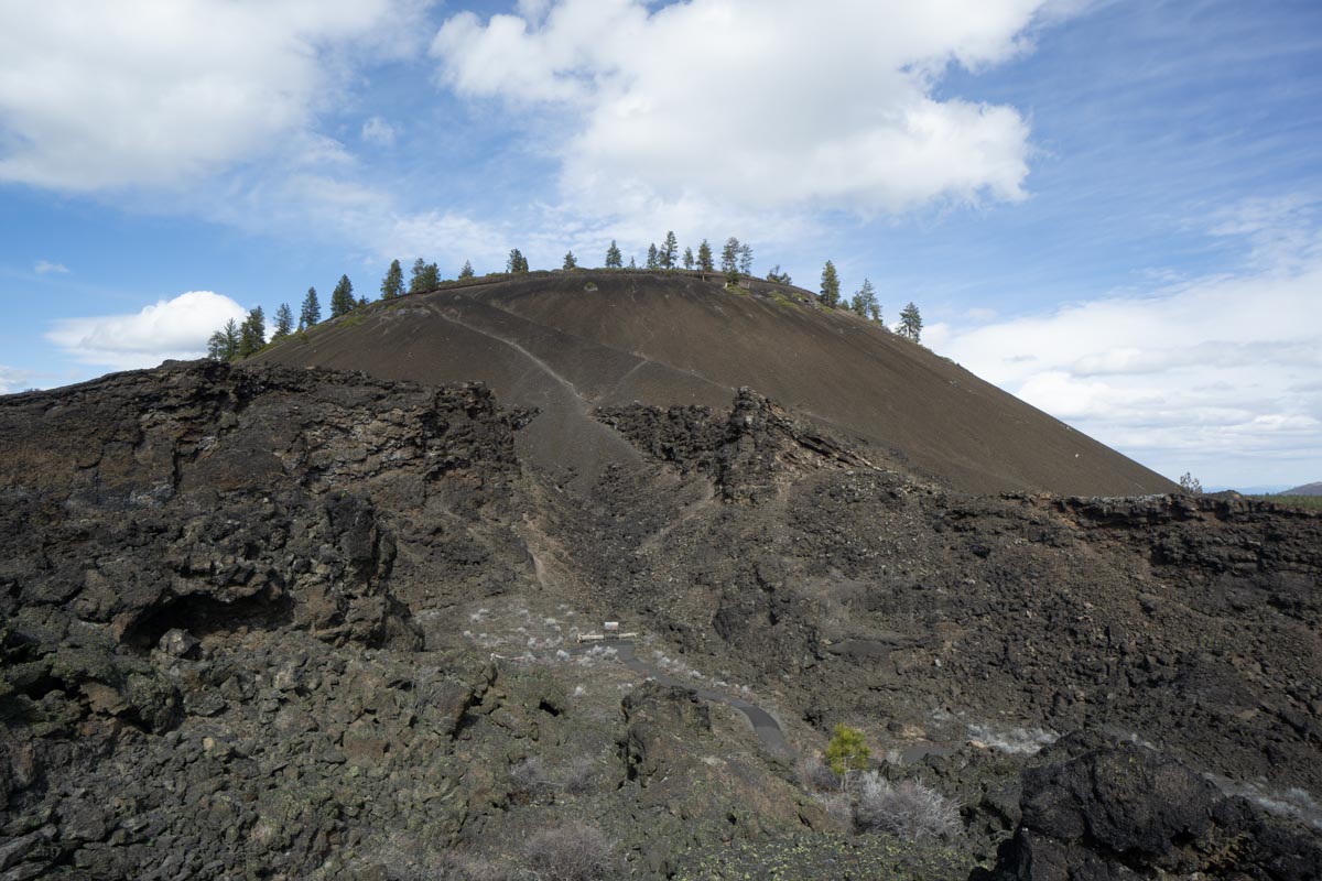 Cinder cone and vented lava, Oregon – Geology Pics