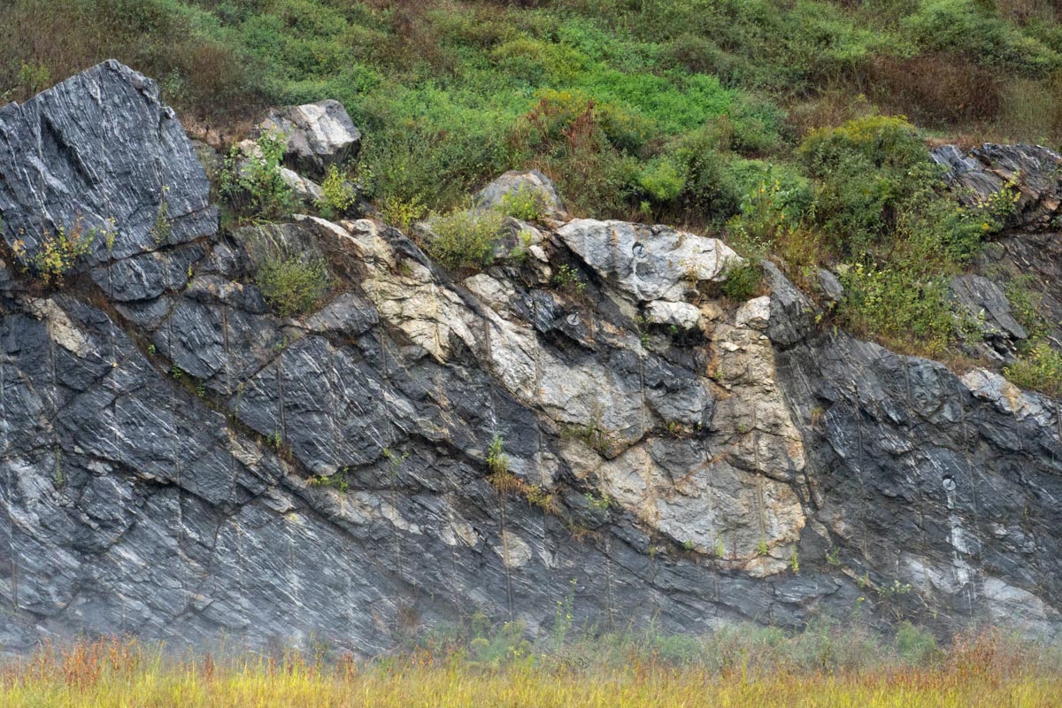 Synform in gneiss, New Hampshire – Geology Pics